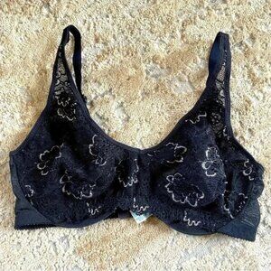 Olga Vintage Bra Lace Black: 34D